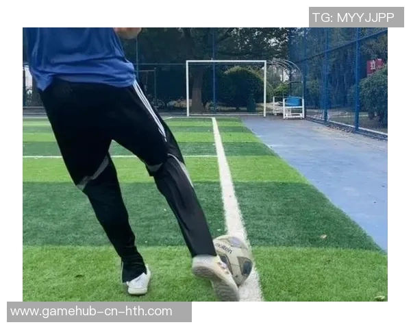 足球经典过人动作解析与技巧分享助你成为场上明星